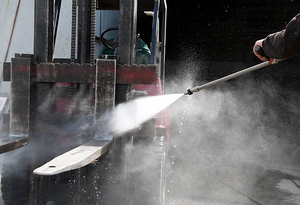 Best Building Exterior Washing  in New Castle, PA