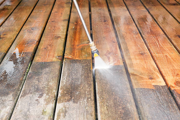 Best Sidewalk and Walkway Cleaning  in New Castle, PA